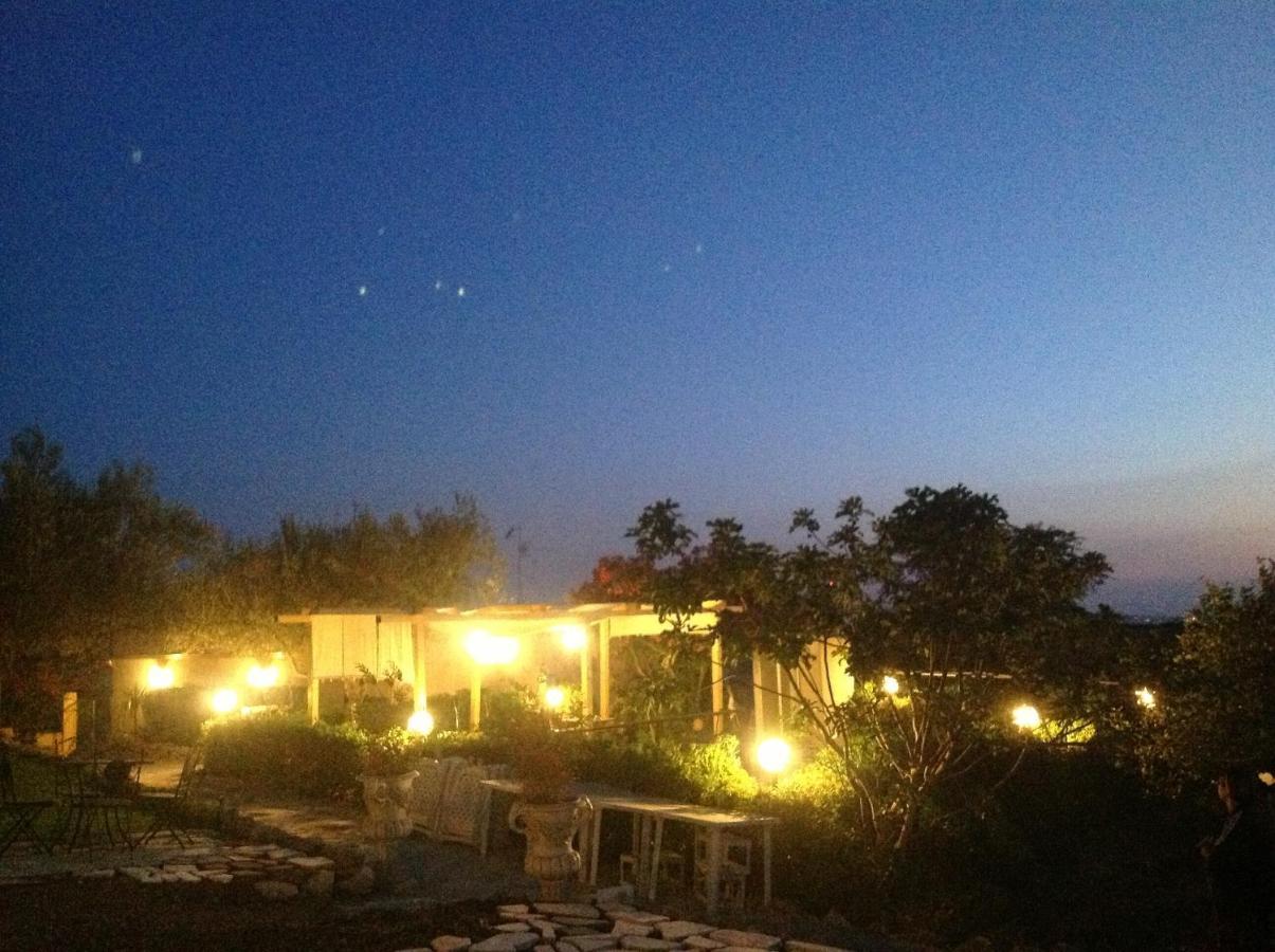 Vento Del Sud Guest House Chiaramonte Gulfi Luaran gambar