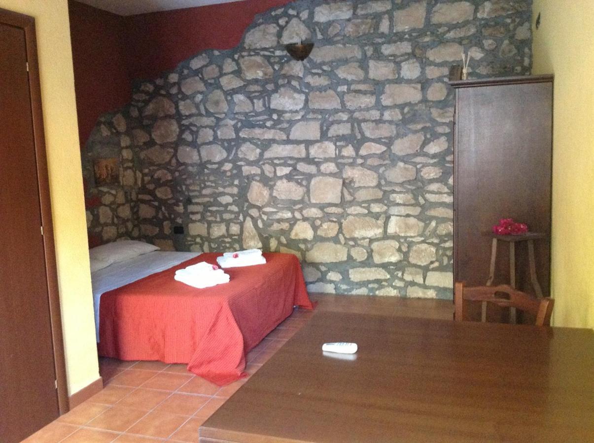 Vento Del Sud Guest House Chiaramonte Gulfi Luaran gambar