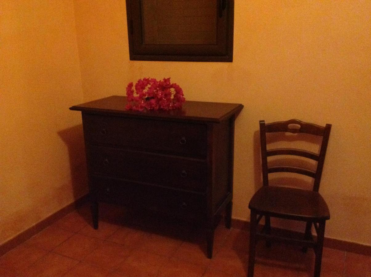 Vento Del Sud Guest House Chiaramonte Gulfi Bilik gambar