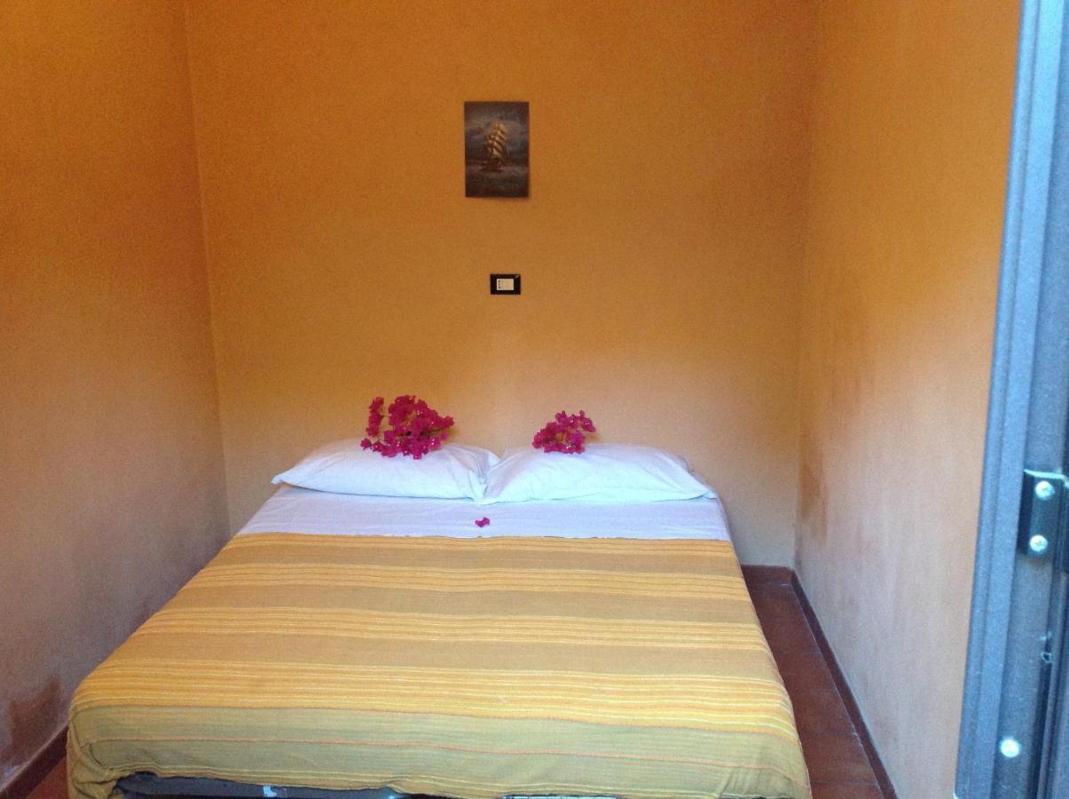 Vento Del Sud Guest House Chiaramonte Gulfi Bilik gambar